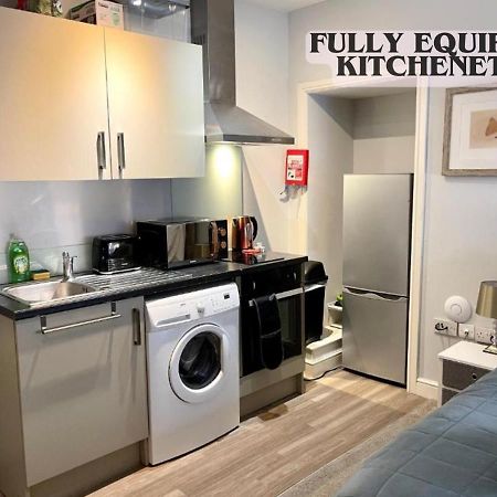 ビショップス・ストートフォードCute And Cosy Studio In A Fantastic Location! Bishops Stortfordアパートメント エクステリア 写真