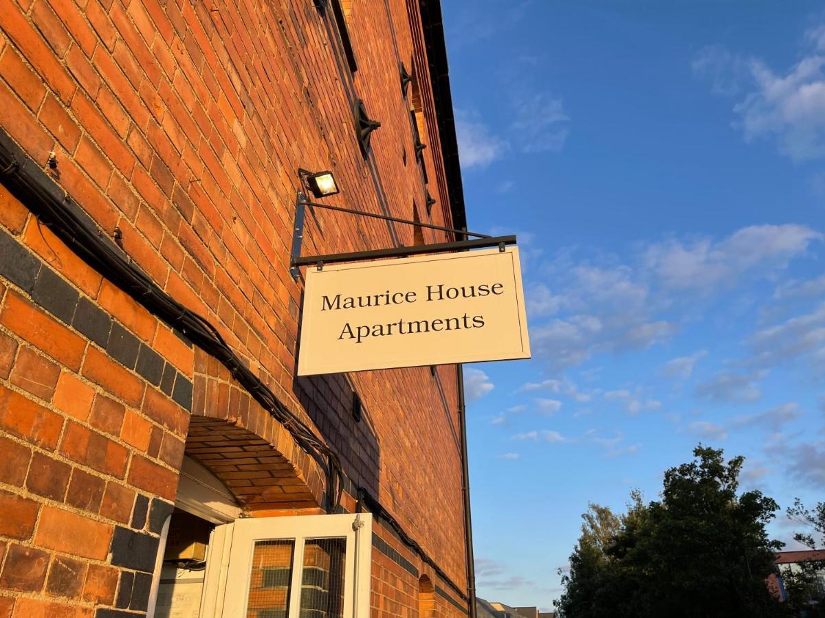 ビショップス・ストートフォードCute And Cosy Studio In A Fantastic Location! Bishops Stortfordアパートメント エクステリア 写真