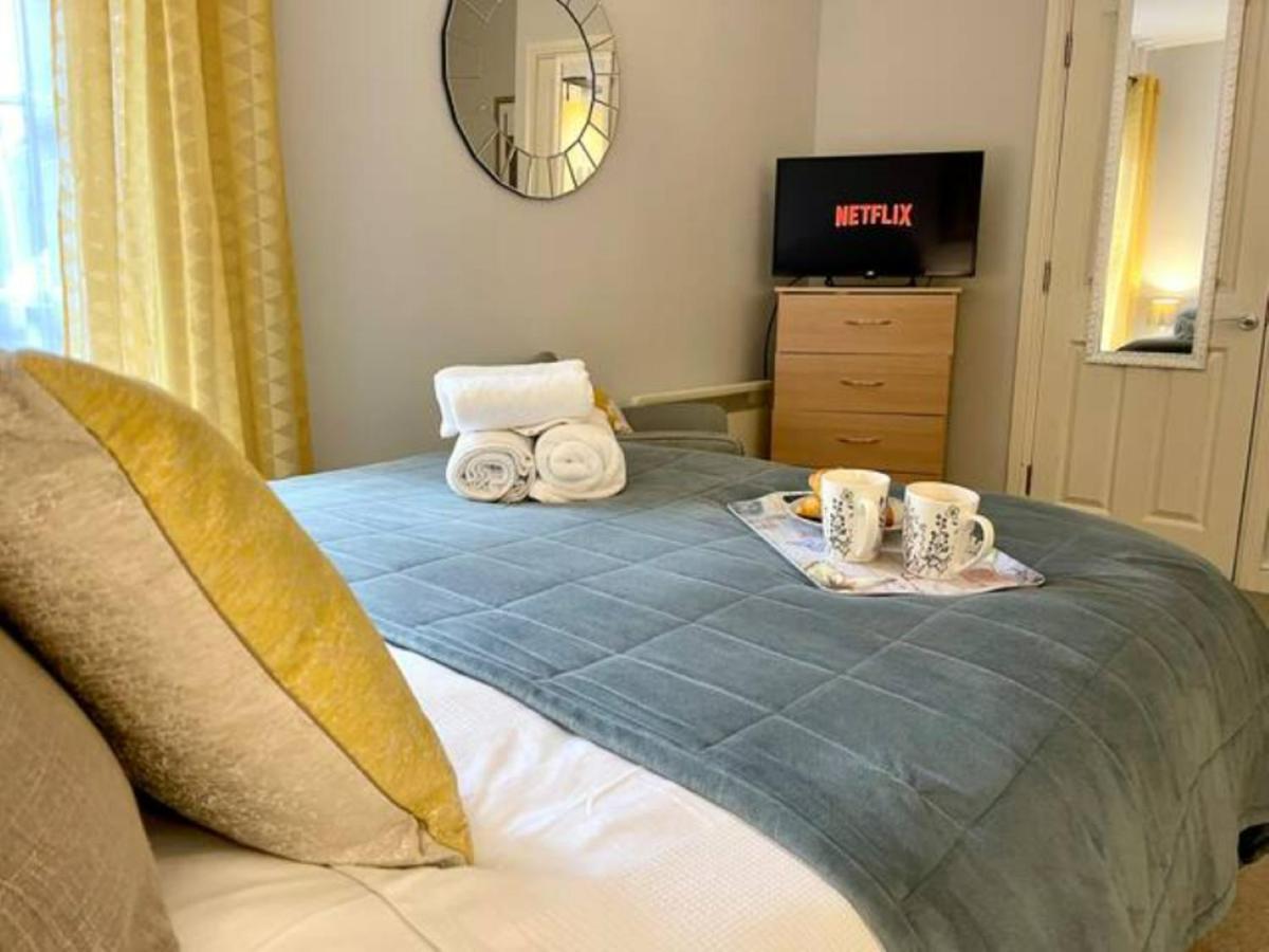 ビショップス・ストートフォードCute And Cosy Studio In A Fantastic Location! Bishops Stortfordアパートメント エクステリア 写真